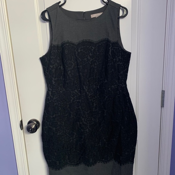 Midi Dress with black lace - Picture 1 of 4